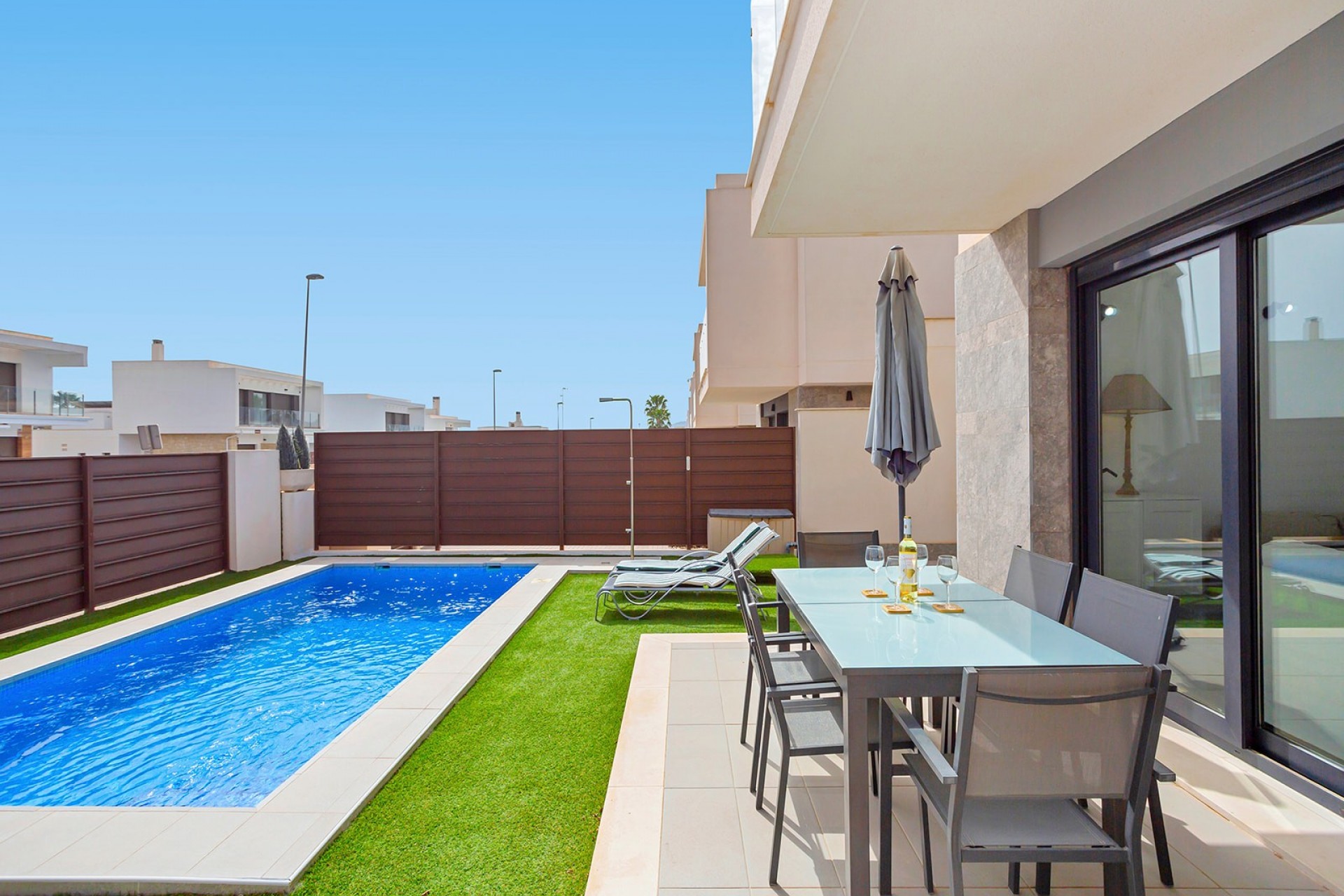 Wiederverkauf - Semi - Detached Villa -
Vistabella Golf