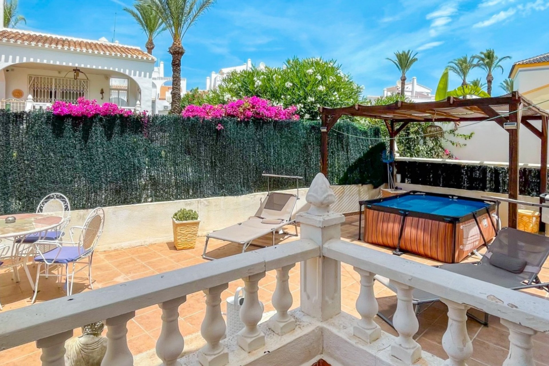 Wiederverkauf - Stadthaus -
Orihuela Costa - La Rioja