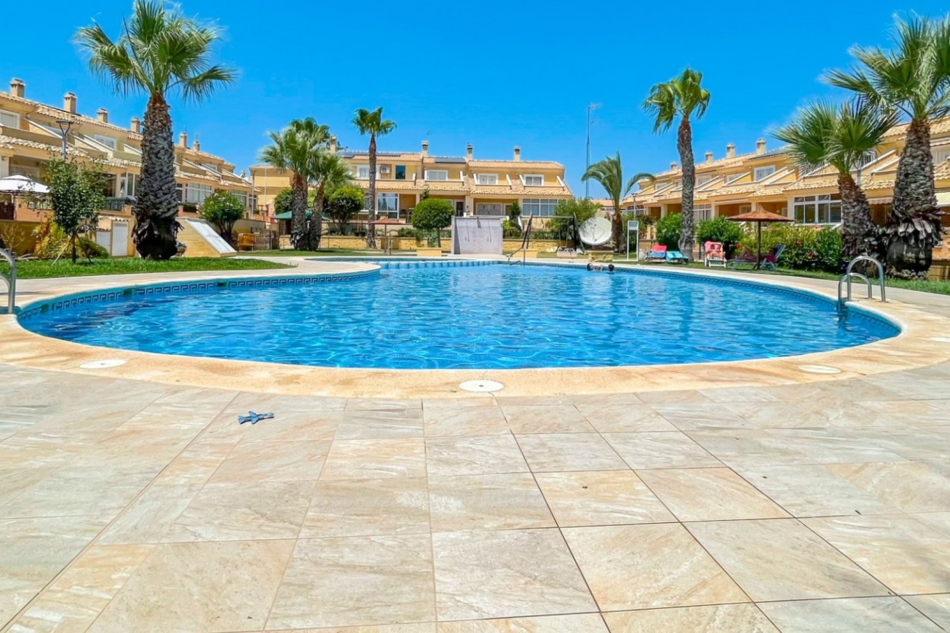 Wiederverkauf - Stadthaus -
Orihuela Costa - Punta Prima