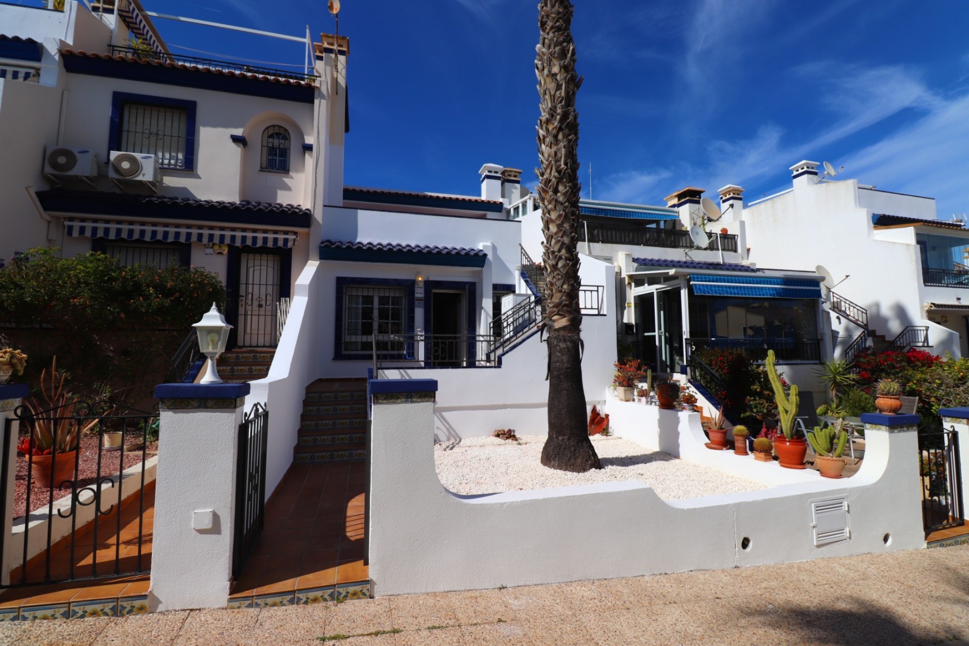 Wiederverkauf - Stadthaus -
Orihuela Costa - Villamartín