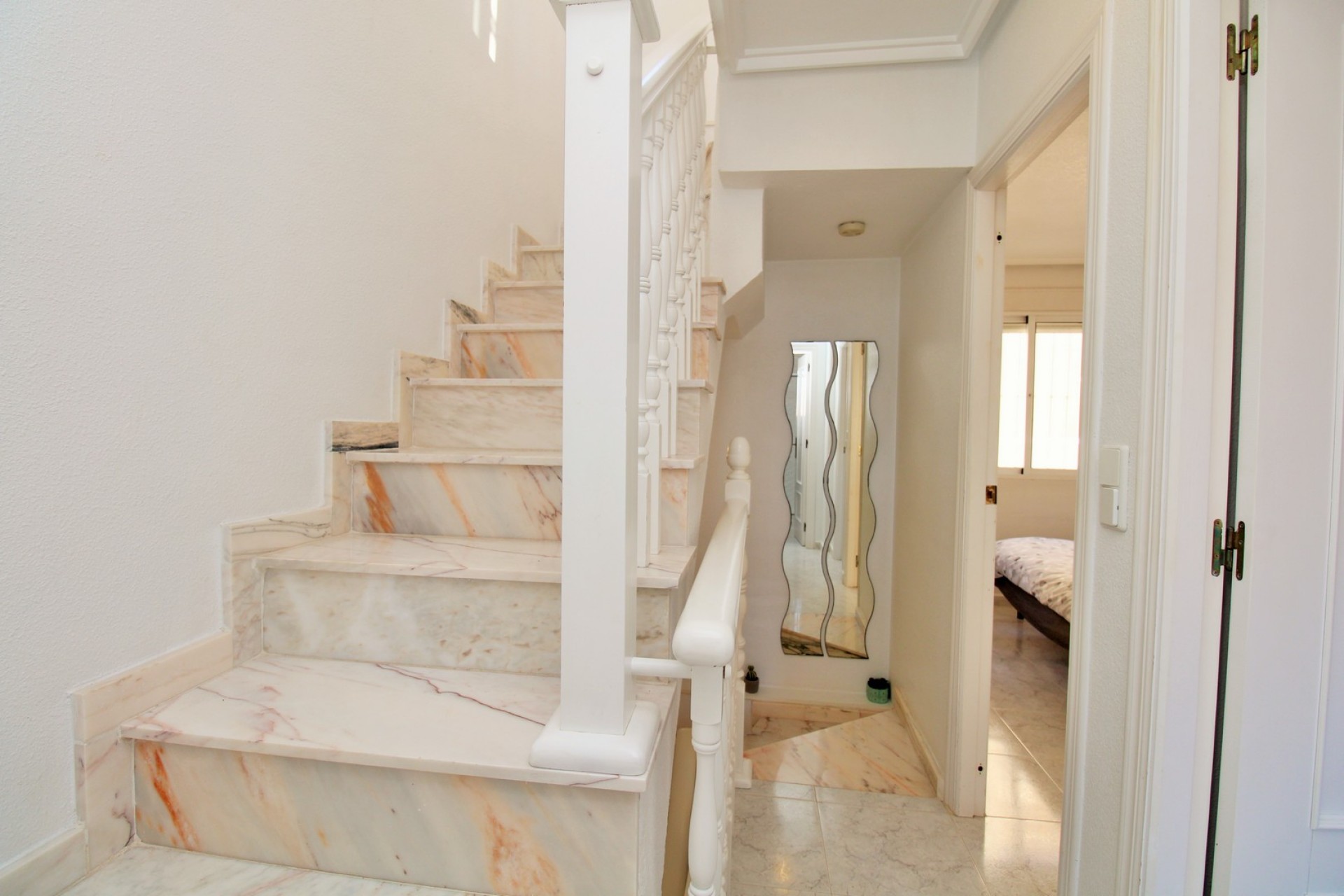 Wiederverkauf - Stadthaus -
Playa Flamenca