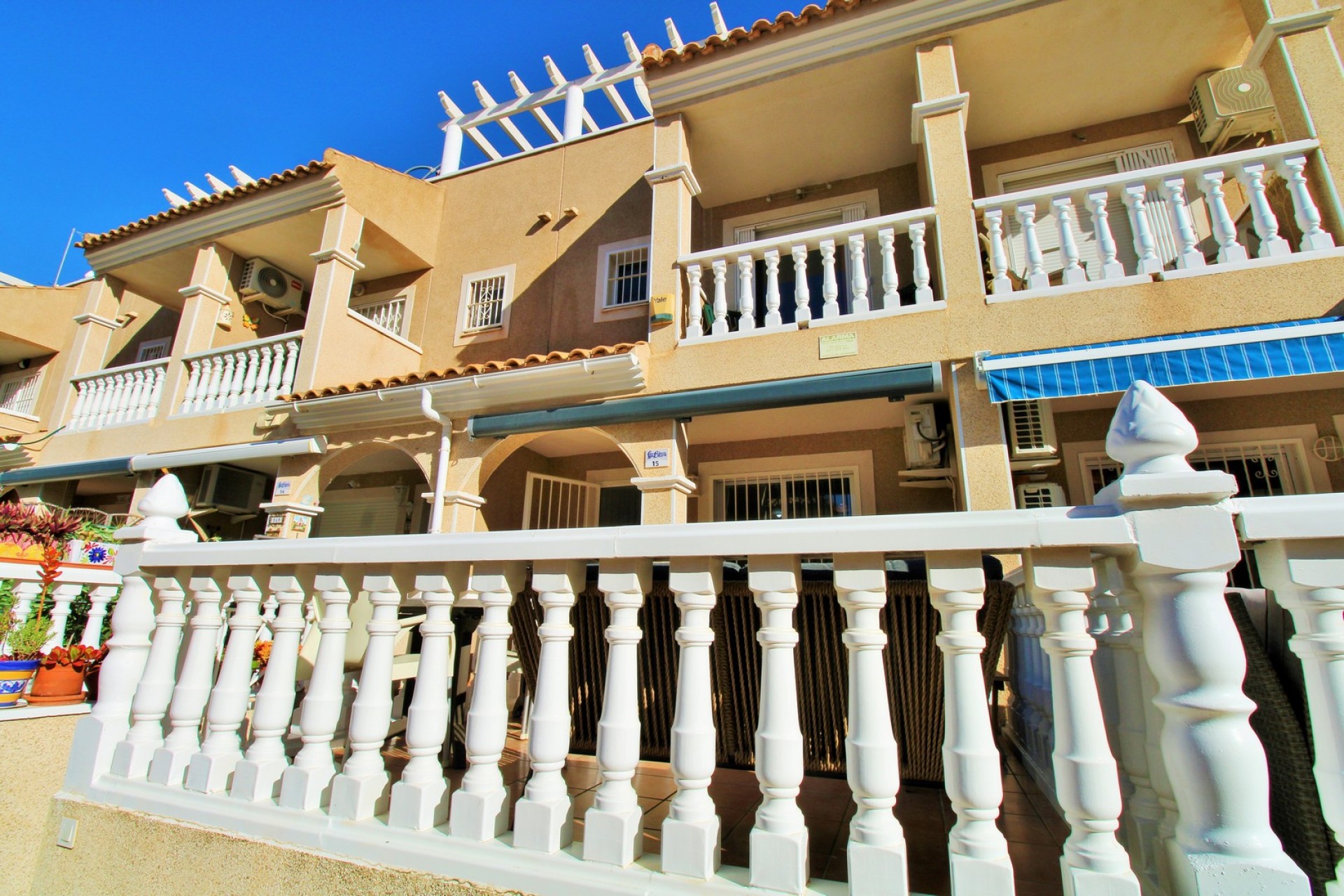 Wiederverkauf - Stadthaus -
Playa Flamenca