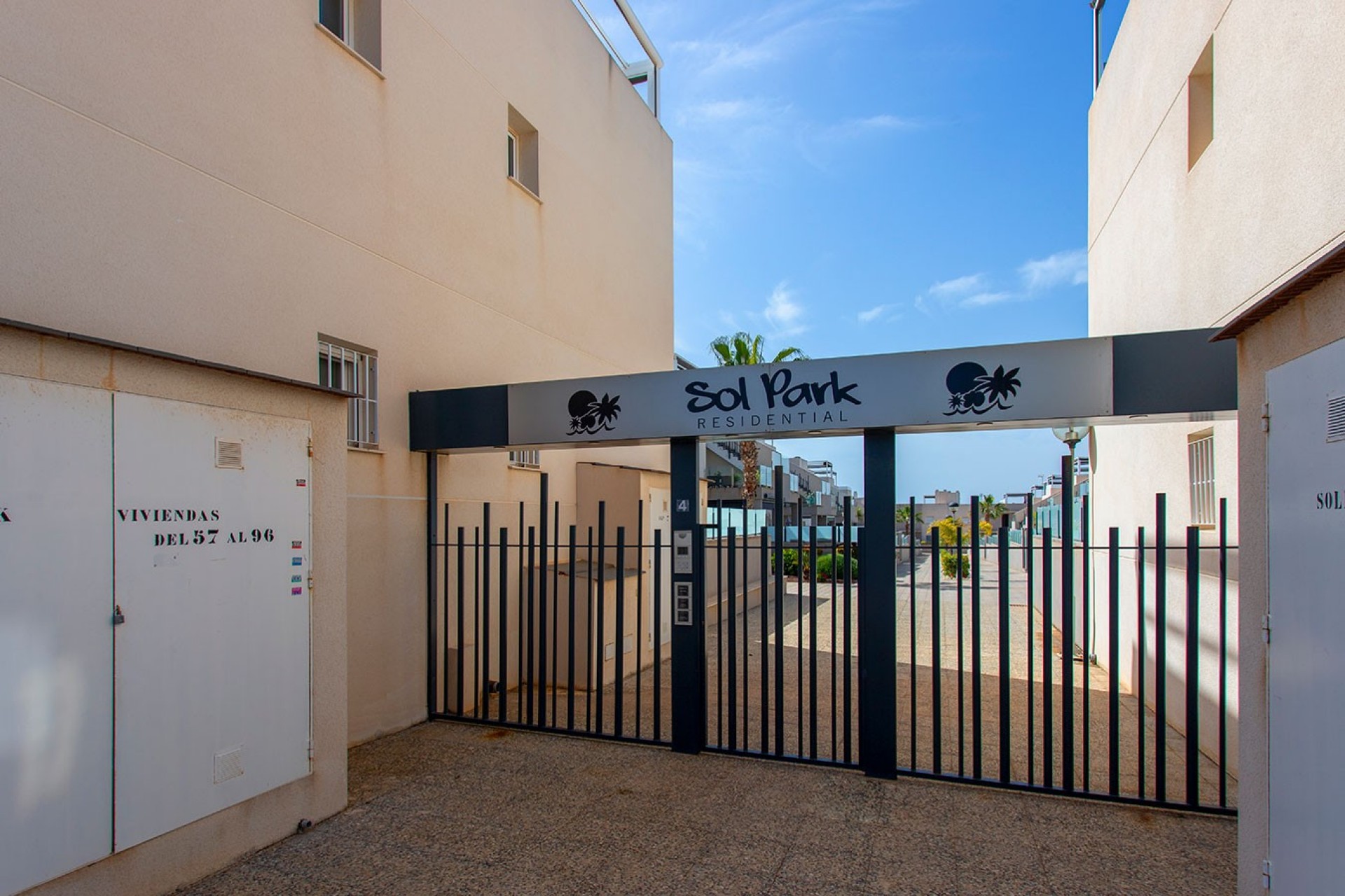 Wiederverkauf - Stadthaus -
Torrevieja - Aguas Nuevas