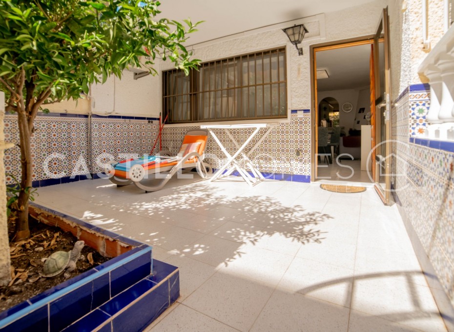 Wiederverkauf - Stadthaus -
Torrevieja - La Mata