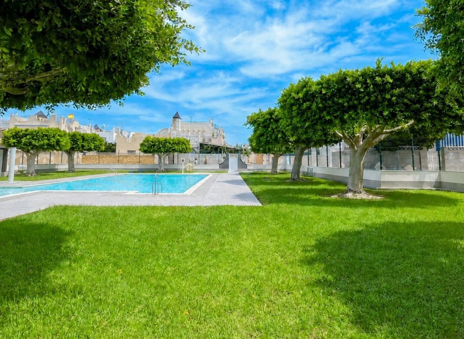 Wiederverkauf - Stadthaus -
Torrevieja - La Siesta - El Salado -  Torreta