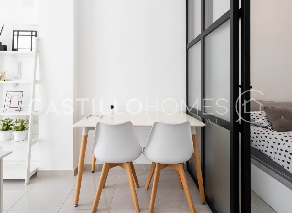 Wiederverkauf - Studio -
Torrevieja - Centro