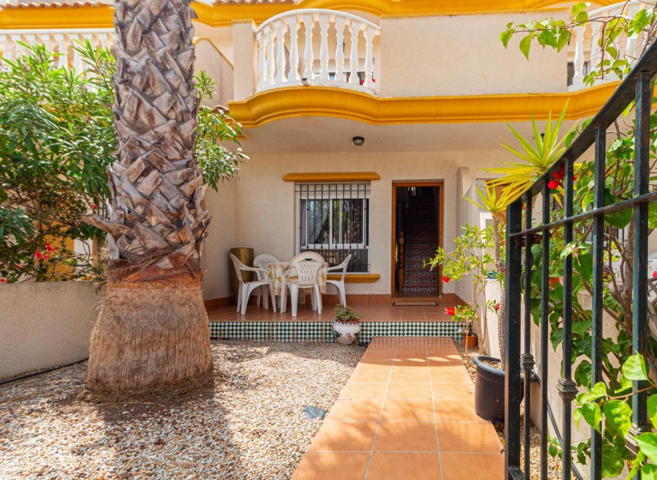 Wiederverkauf - Terraced house -
Orihuela Costa - Cabo Roig