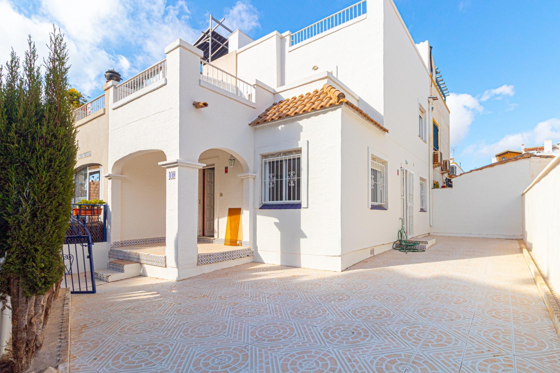 Wiederverkauf - Terraced house -
Orihuela Costa - La Florida