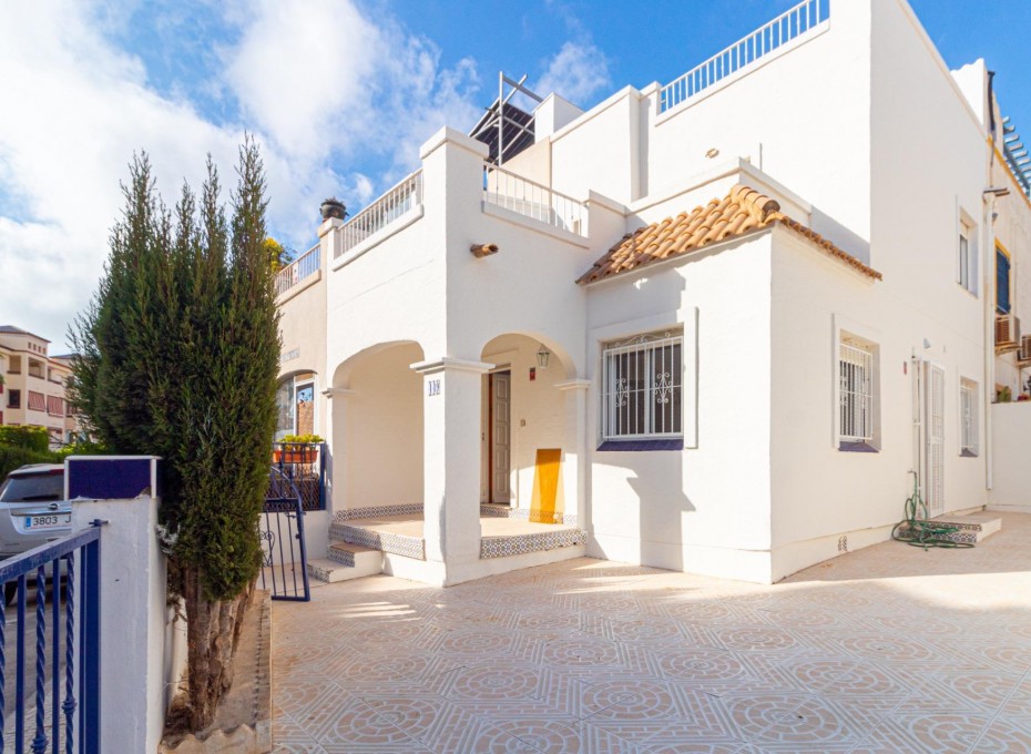 Wiederverkauf - Terraced house -
Orihuela Costa - La Florida