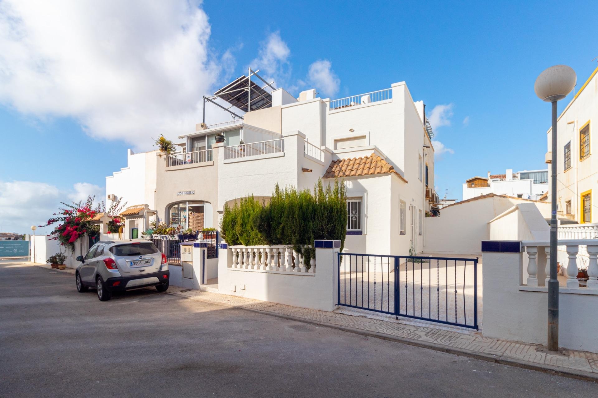 Wiederverkauf - Terraced house -
Orihuela Costa - La Florida