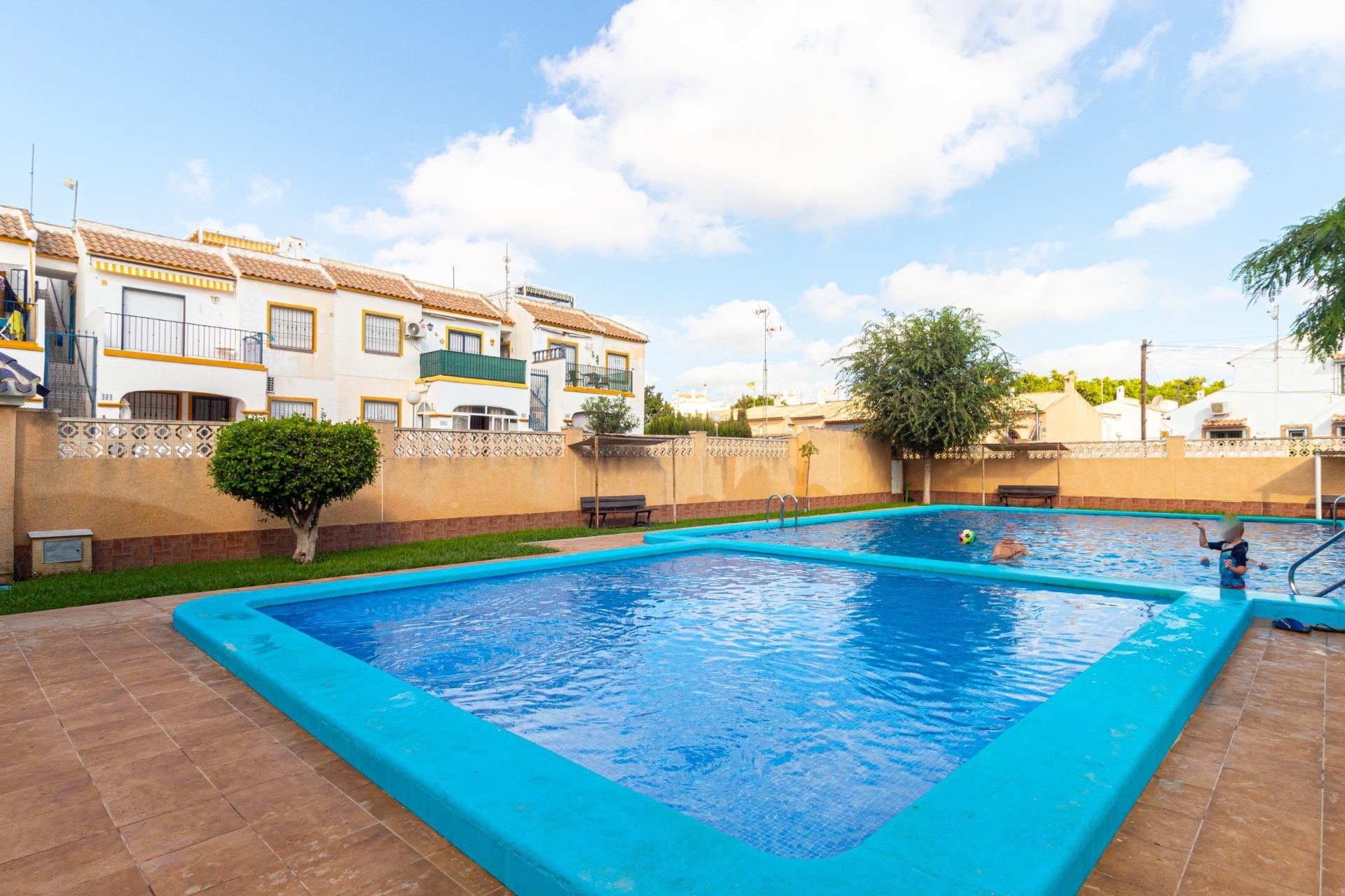 Wiederverkauf - Terraced house -
Orihuela Costa - La Florida
