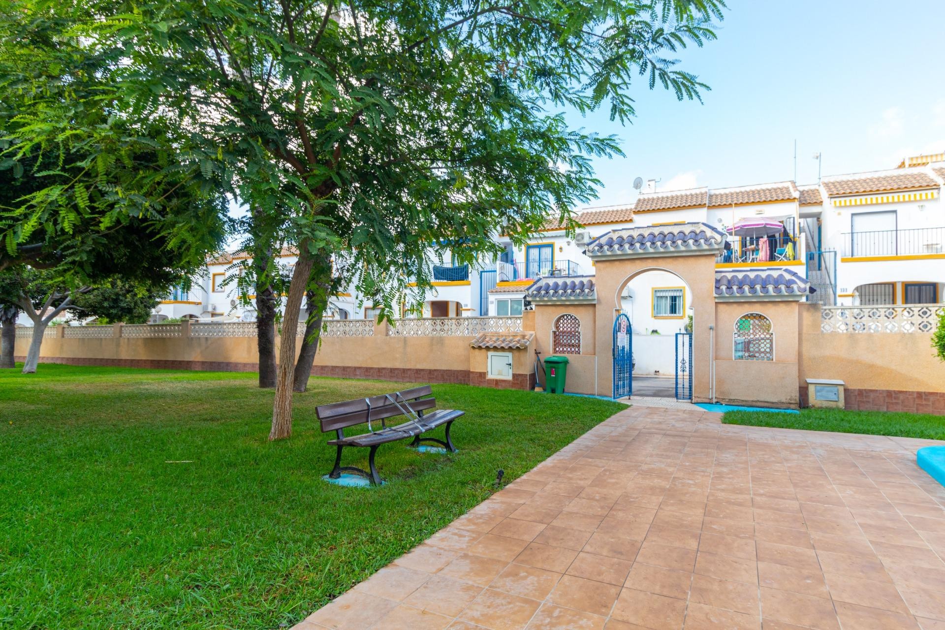 Wiederverkauf - Terraced house -
Orihuela Costa - La Florida