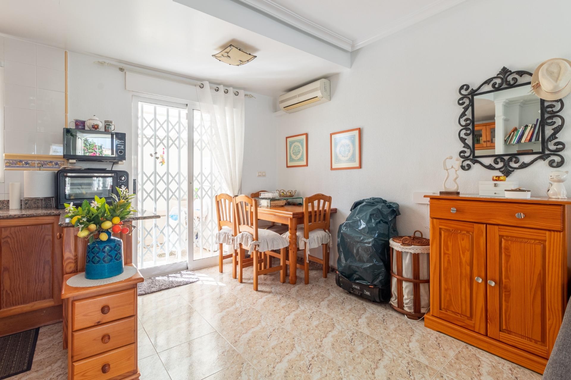 Wiederverkauf - Terraced house -
Orihuela Costa - La Regia