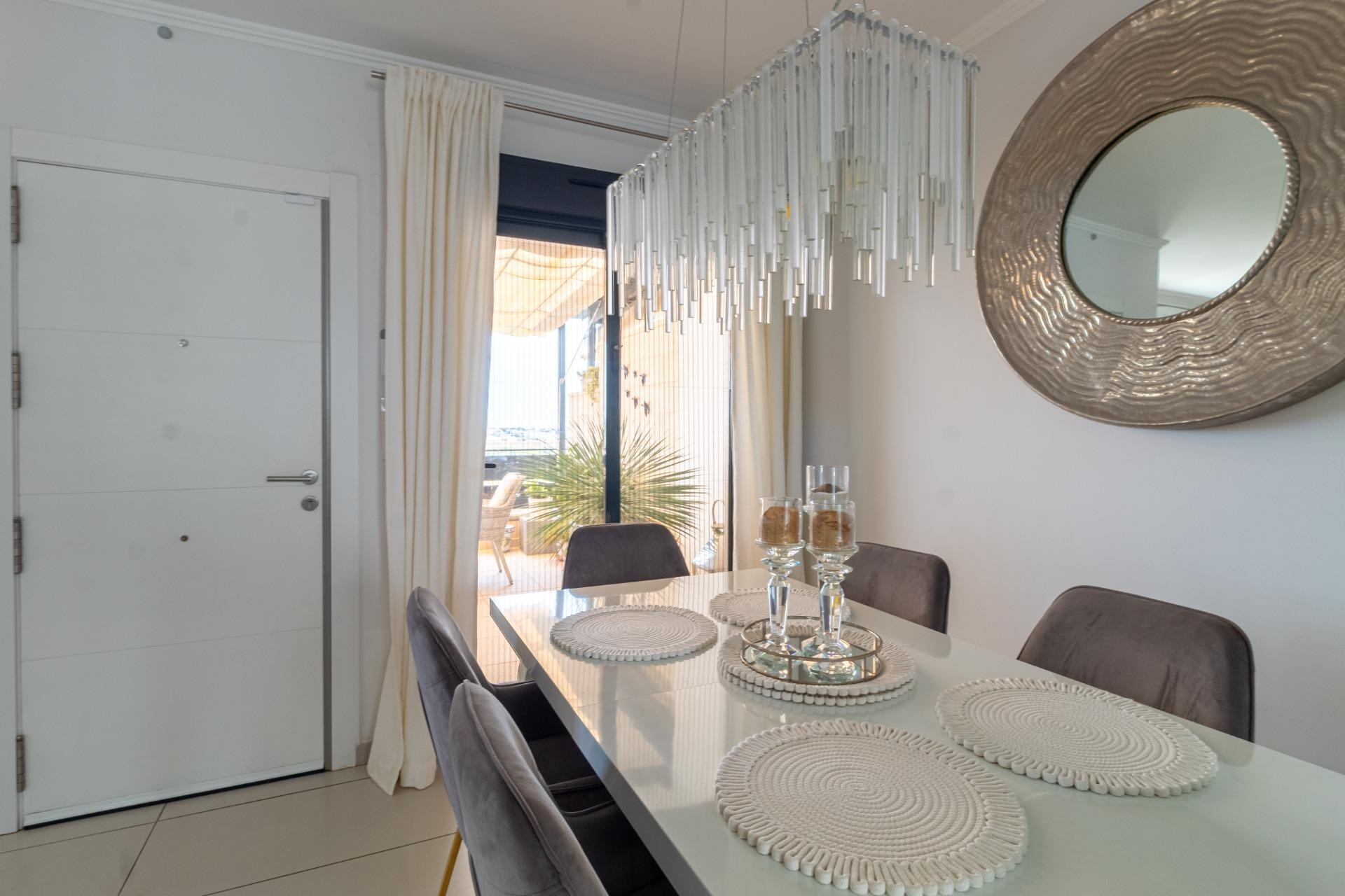 Wiederverkauf - Terraced house -
Orihuela Costa - Lomas de Cabo Roig