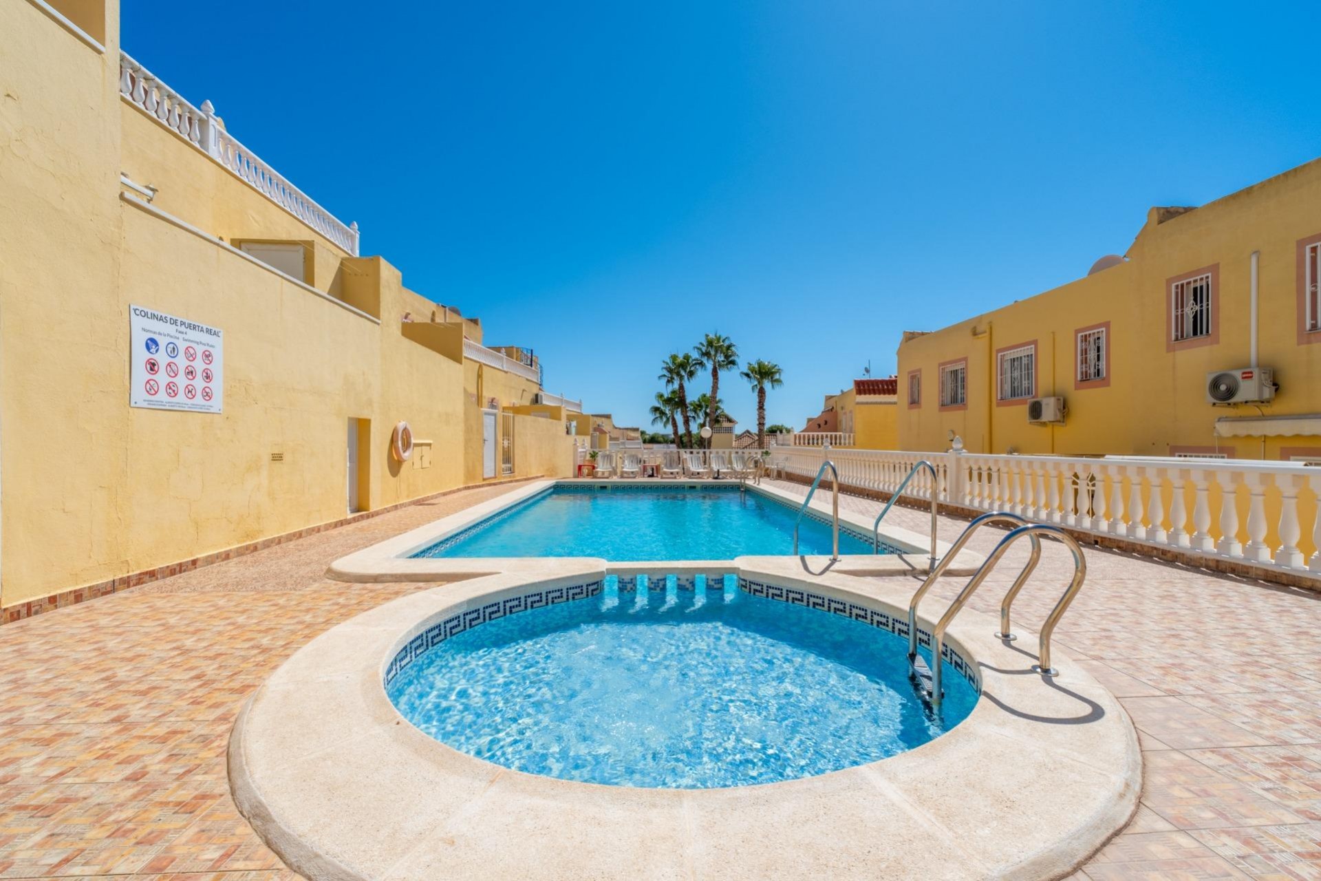 Wiederverkauf - Terraced house -
Orihuela Costa - Lomas de Campoamor-Las Ramblas