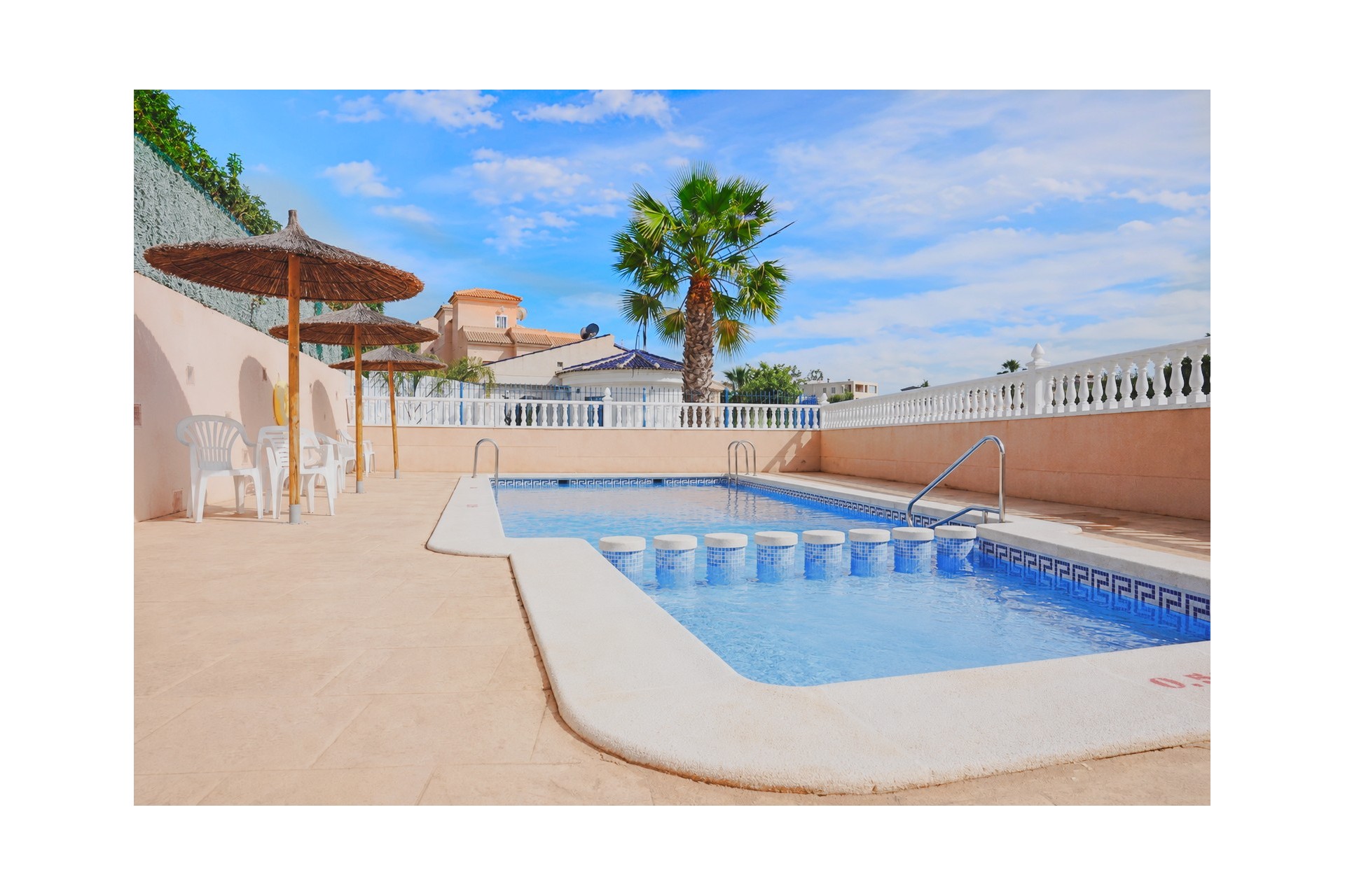 Wiederverkauf - Terraced house / Townhouse -
Orihuela Costa - La Zenia