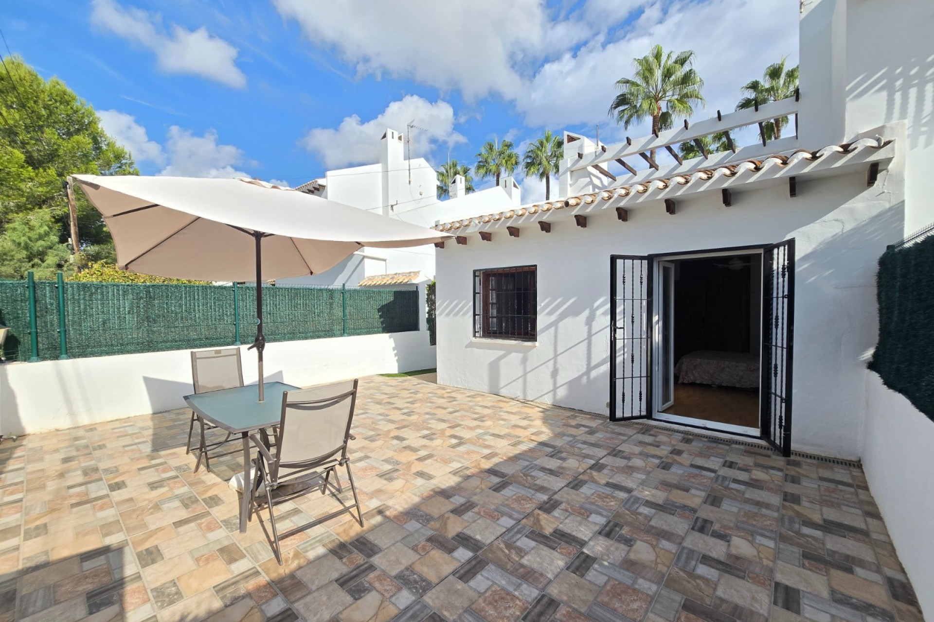 Wiederverkauf - Townhouse * -
Villamartin * - Los Dolses *