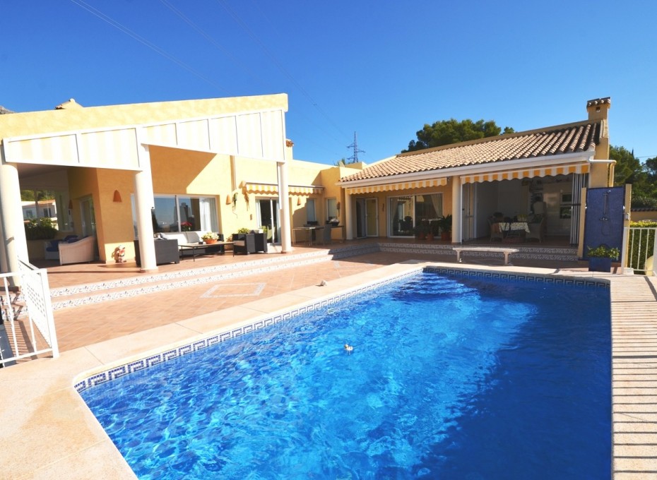 Wiederverkauf - Villa -
Altea