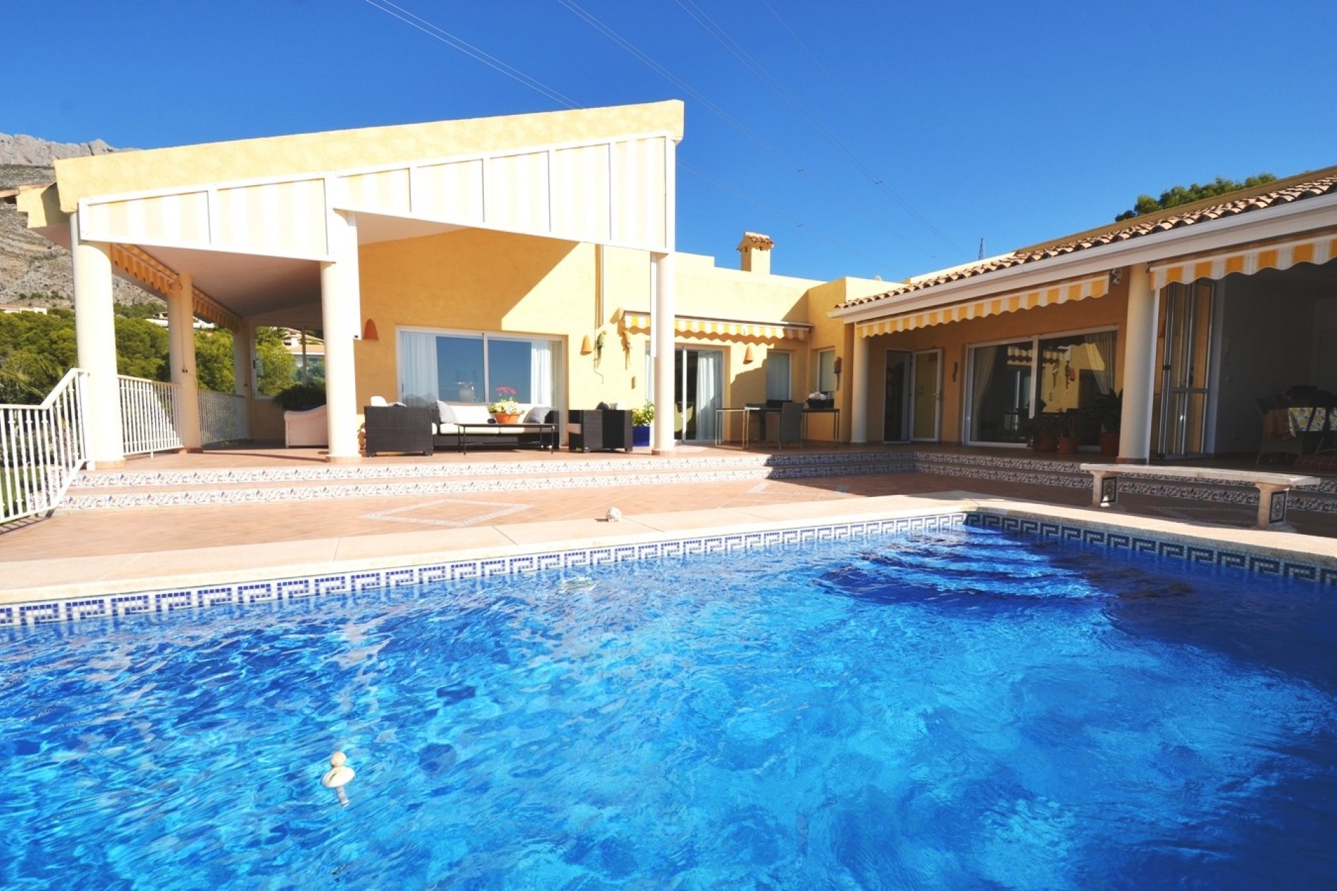 Wiederverkauf - Villa -
Altea