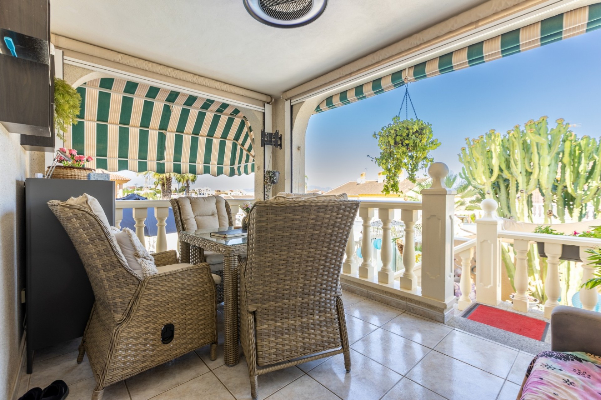 Wiederverkauf - Villa -
Benijofar