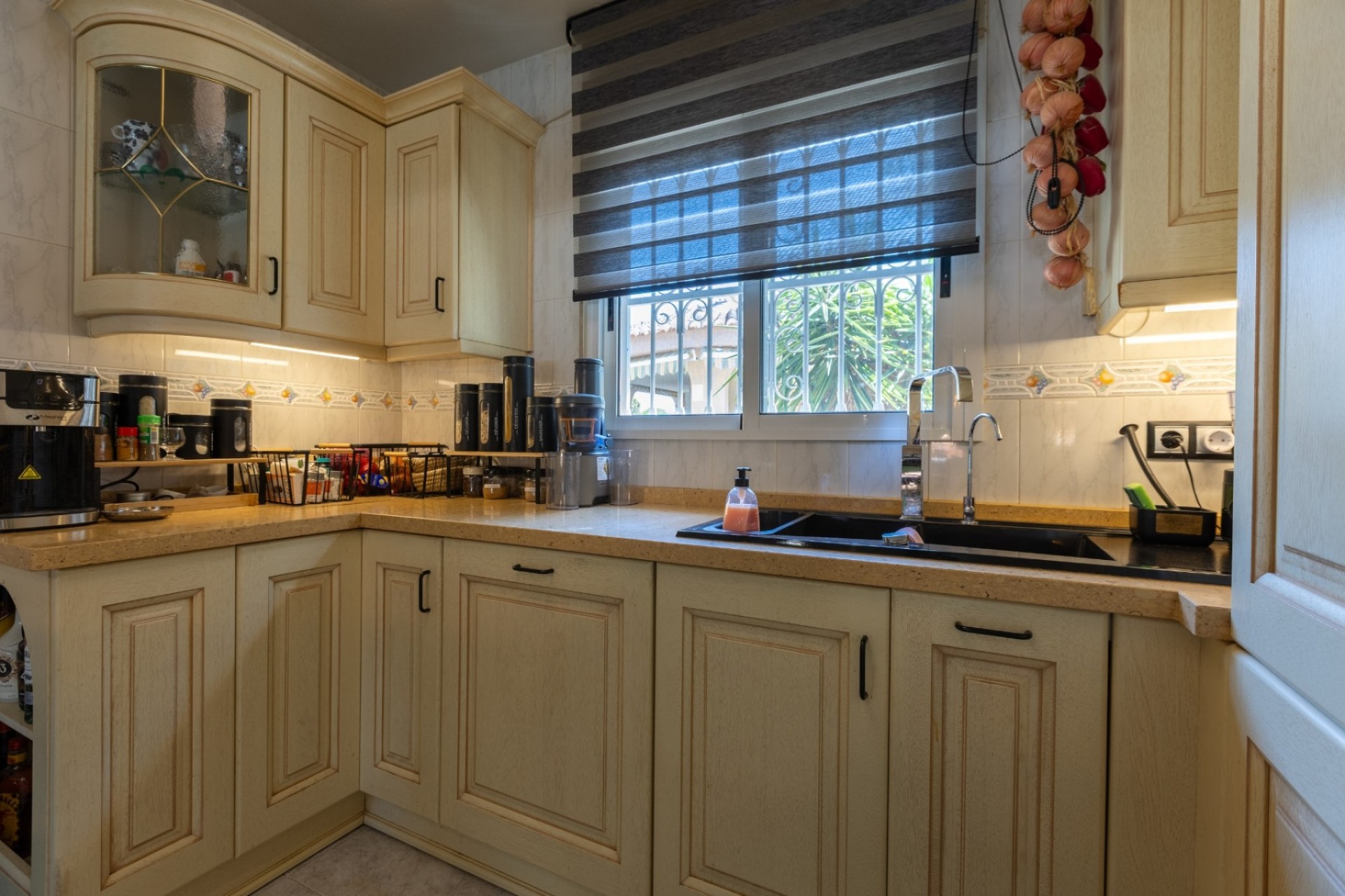 Wiederverkauf - Villa -
Benijofar