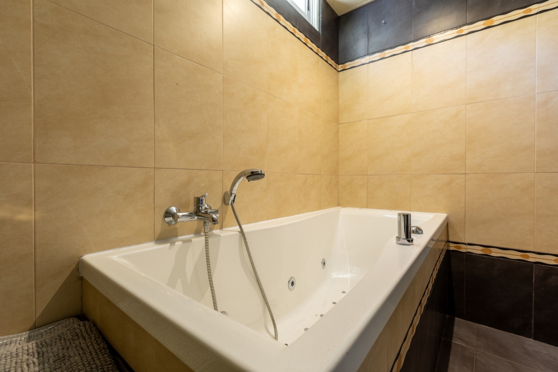 Wiederverkauf - Villa -
Benijofar