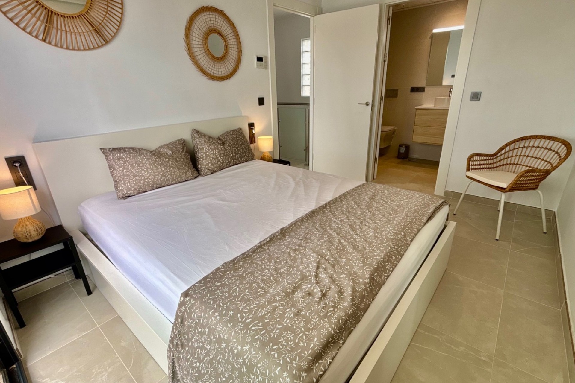 Wiederverkauf - Villa -
Benijofar