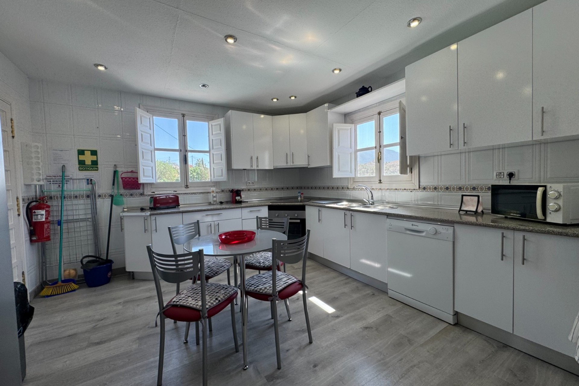 Wiederverkauf - Villa -
Blanca