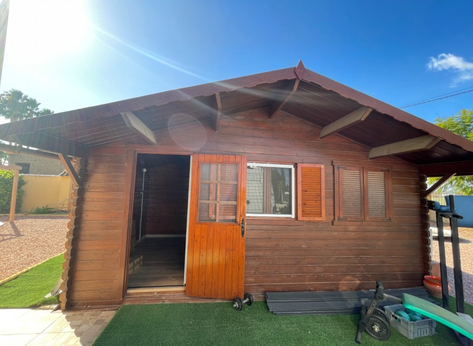 Wiederverkauf - Villa -
Catral