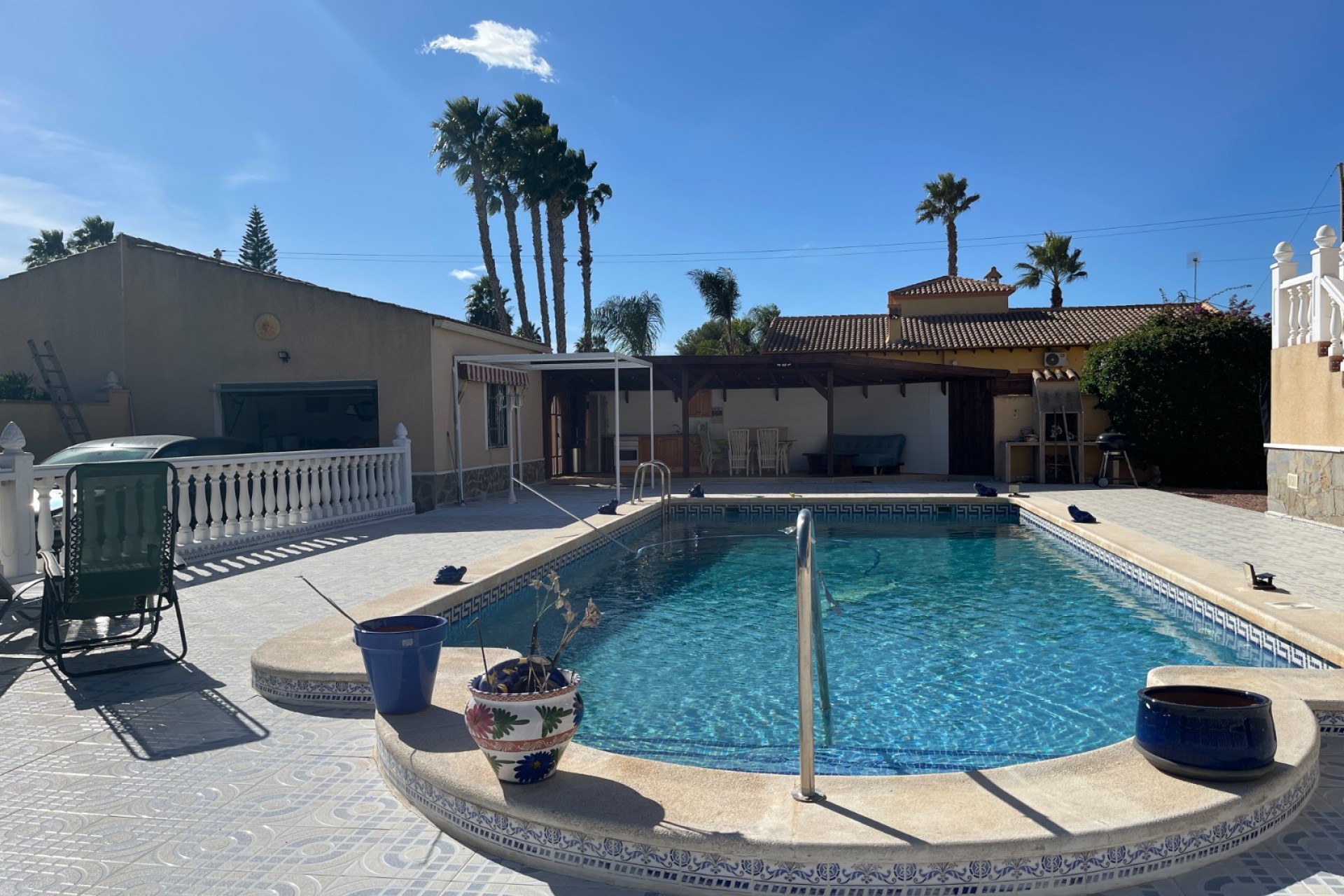 Wiederverkauf - Villa -
Catral