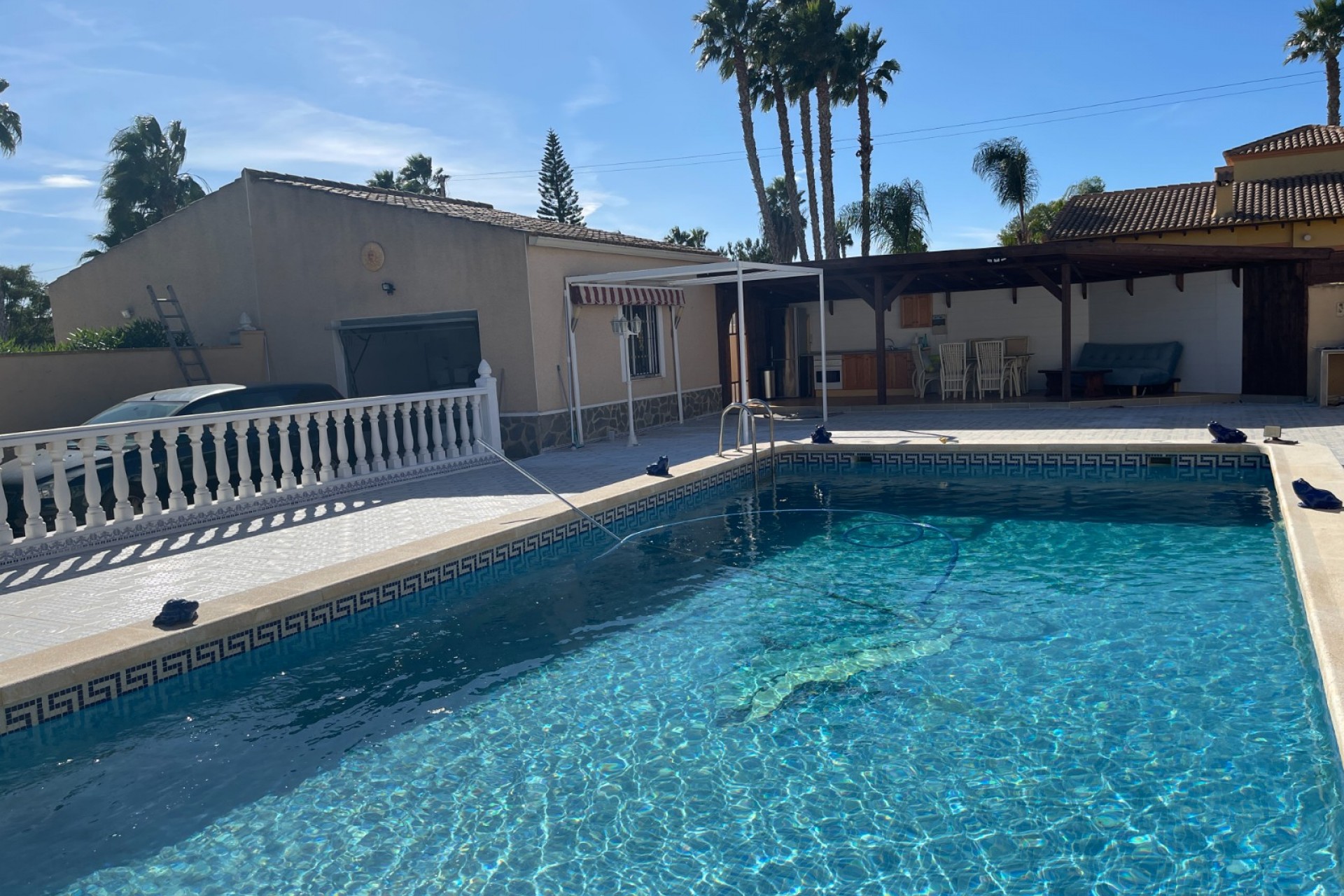 Wiederverkauf - Villa -
Catral