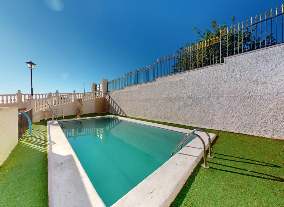 Wiederverkauf - Villa -
Crevillente