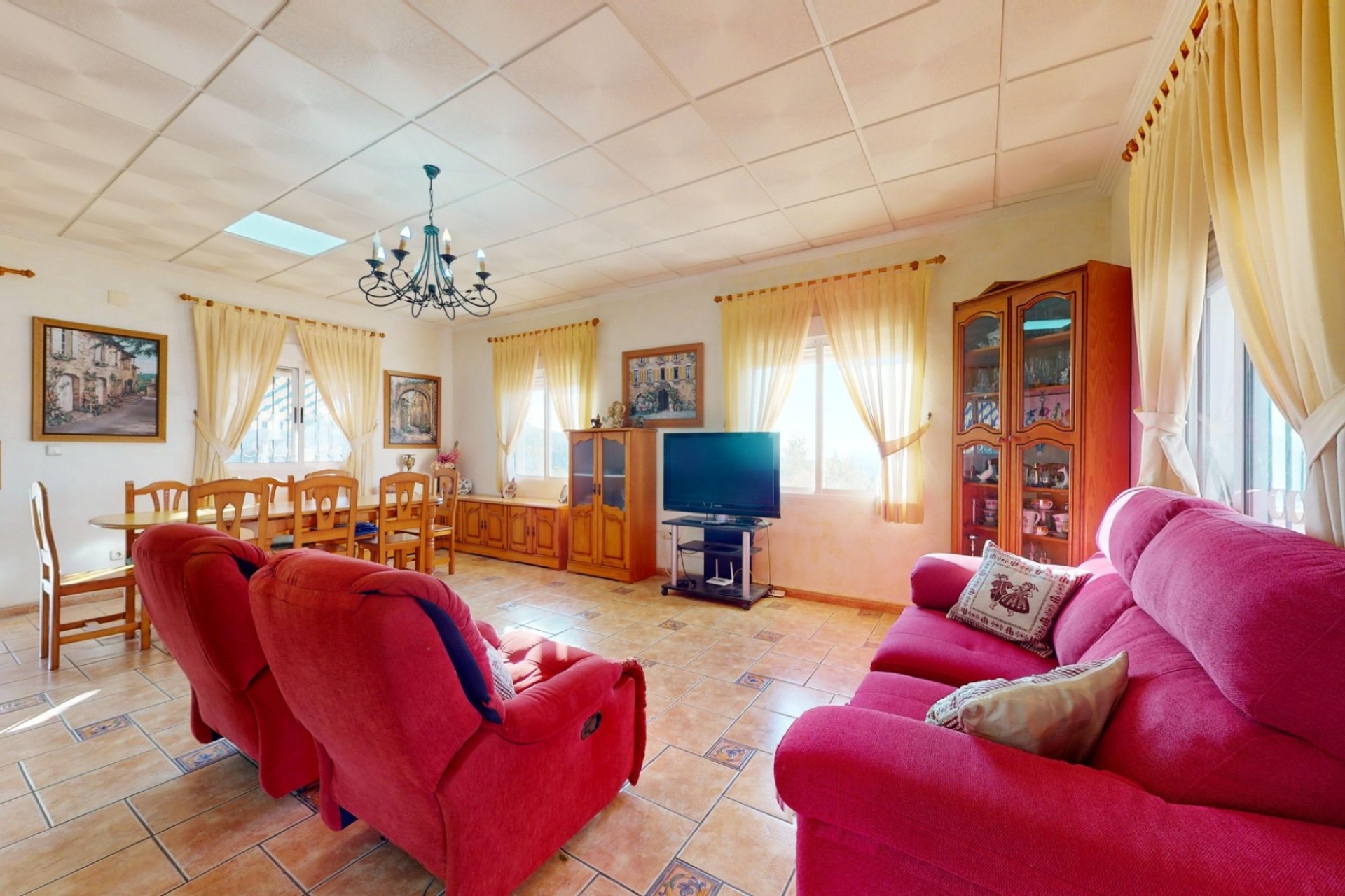 Wiederverkauf - Villa -
Crevillente