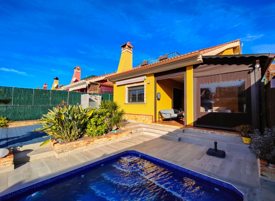 Wiederverkauf - Villa -
Guardamar del Segura