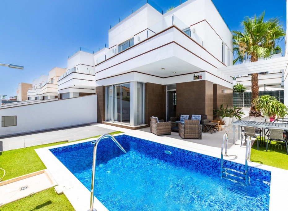 Wiederverkauf - Villa / House -
Ciudad Quesada
