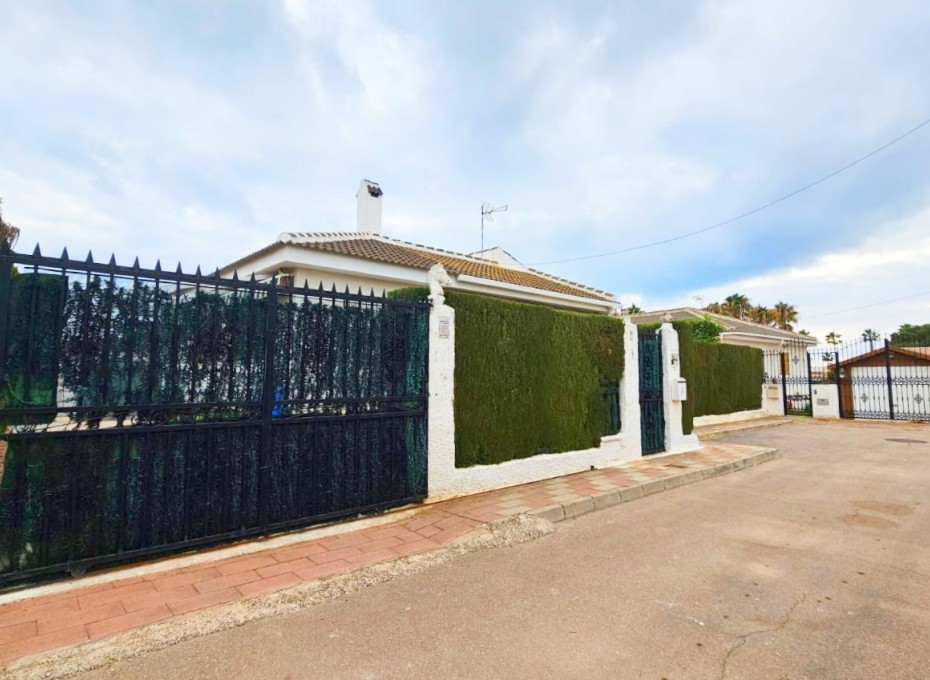 Wiederverkauf - Villa -
Los Alcazares - Los Alcázares