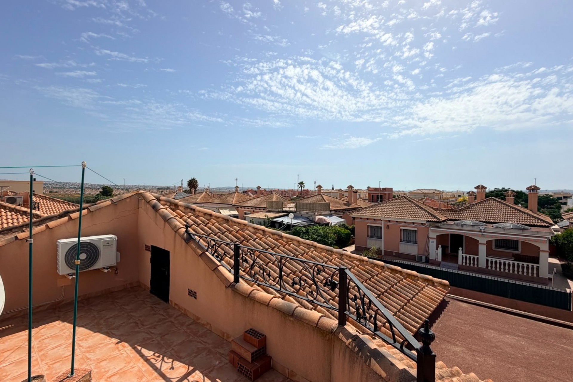 Wiederverkauf - Villa -
Los Montesinos - La Herrada