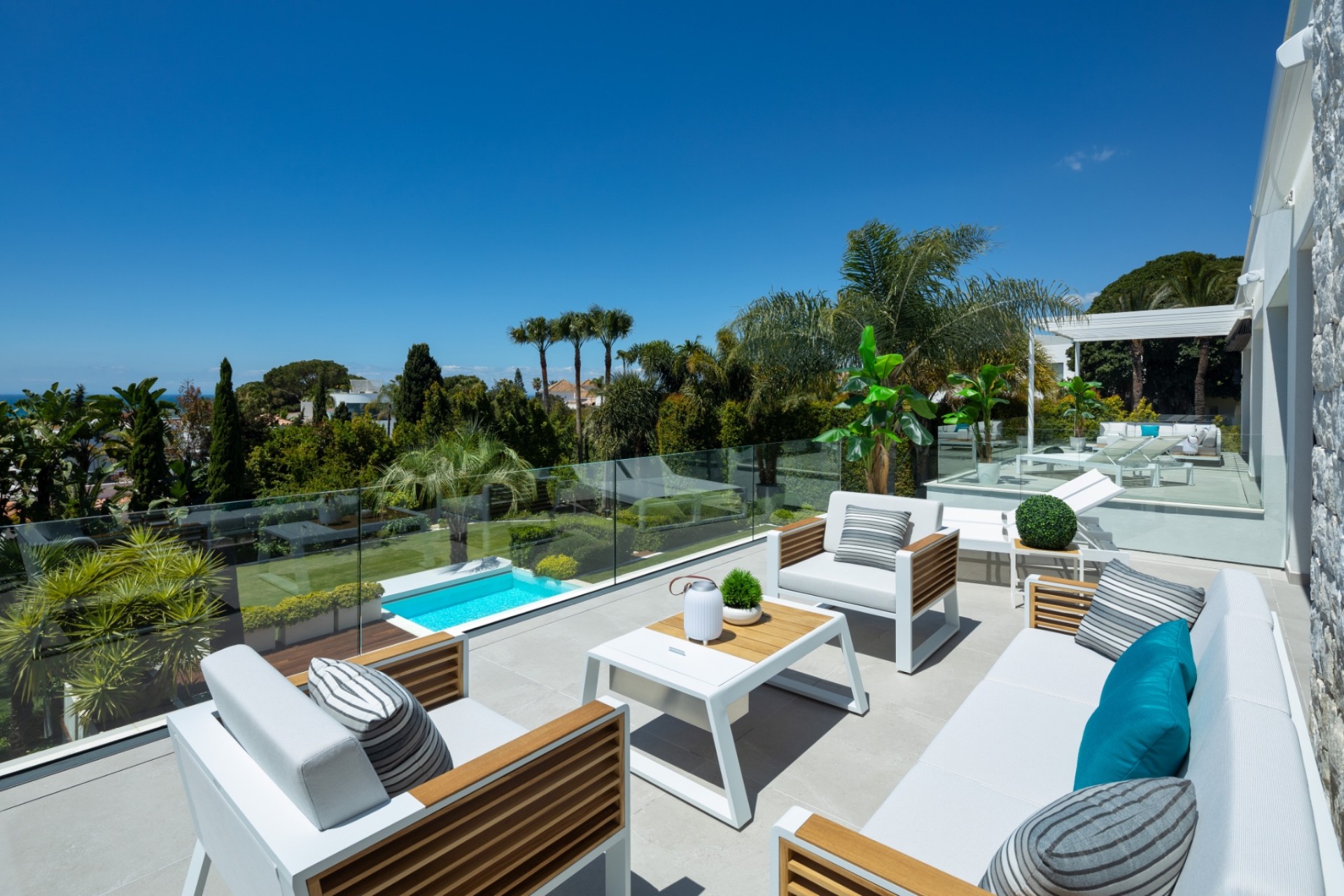 Wiederverkauf - Villa -
Marbella - East Marbella