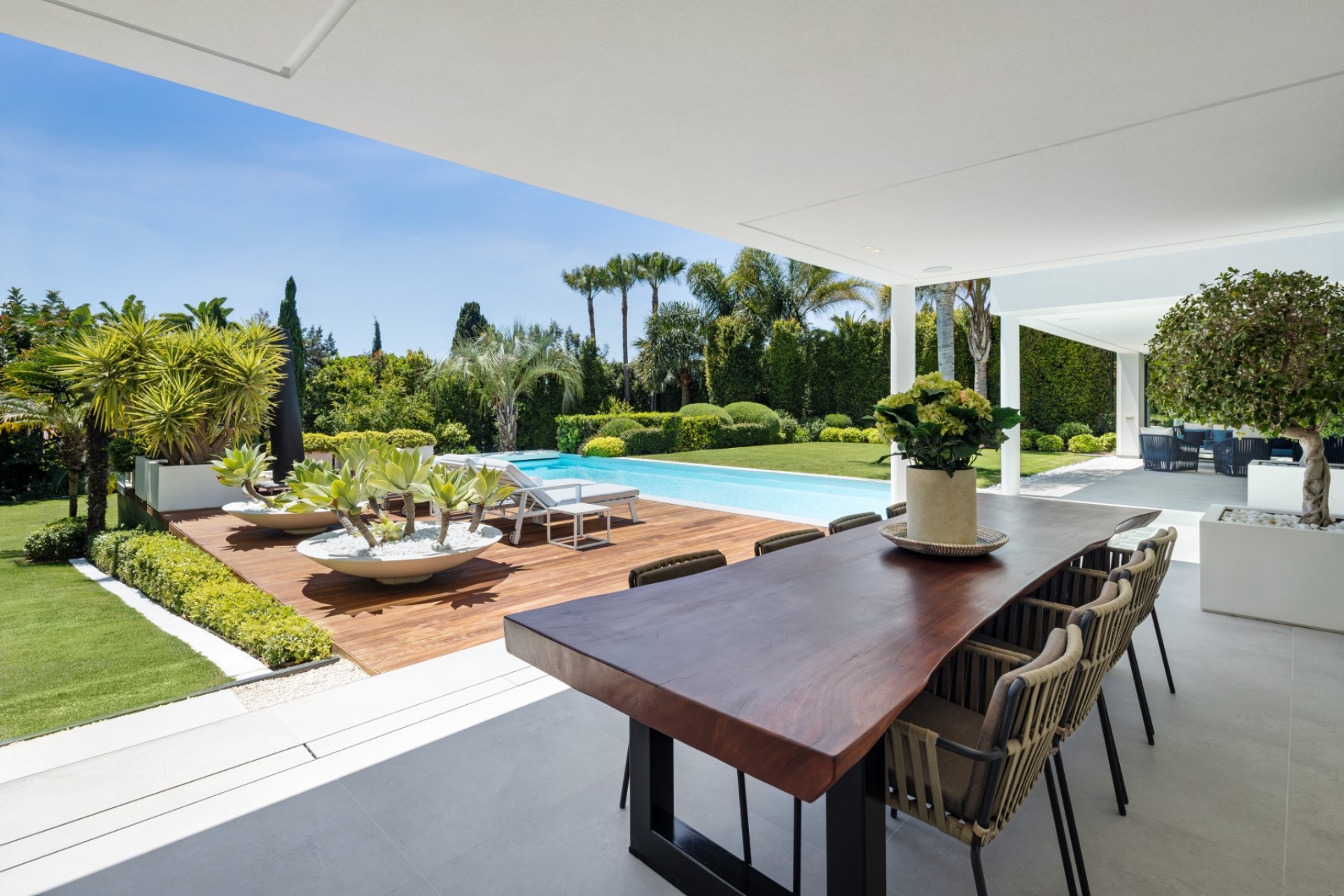 Wiederverkauf - Villa -
Marbella - East Marbella