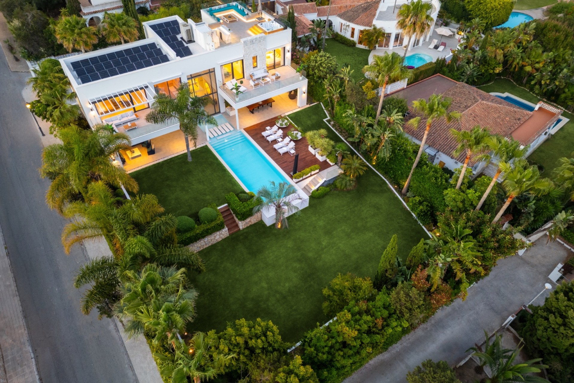 Wiederverkauf - Villa -
Marbella - East Marbella