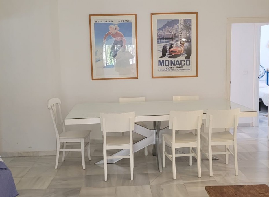 Wiederverkauf - Villa -
Marbella - Las Chapas