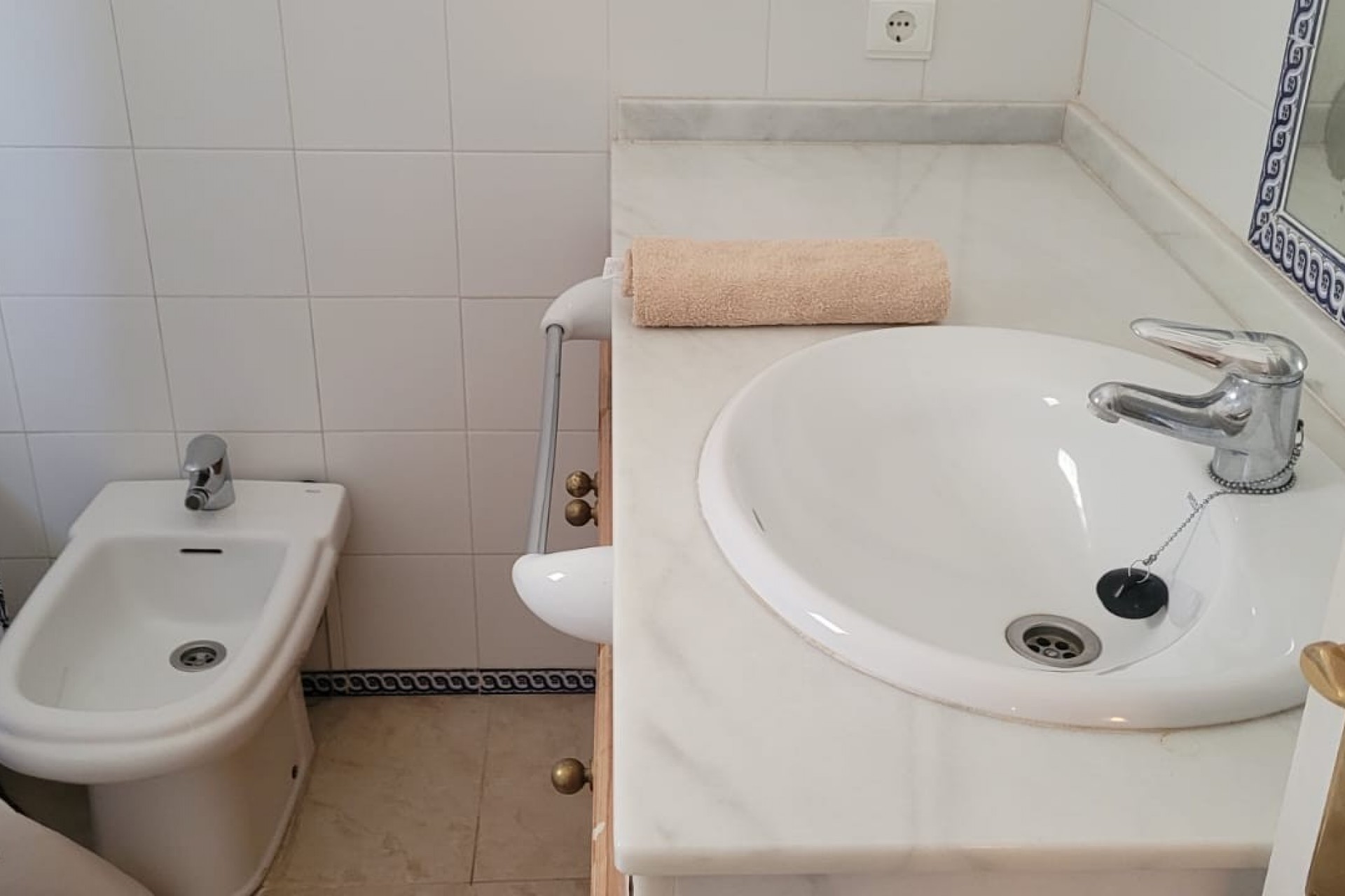Wiederverkauf - Villa -
Marbella - Las Chapas