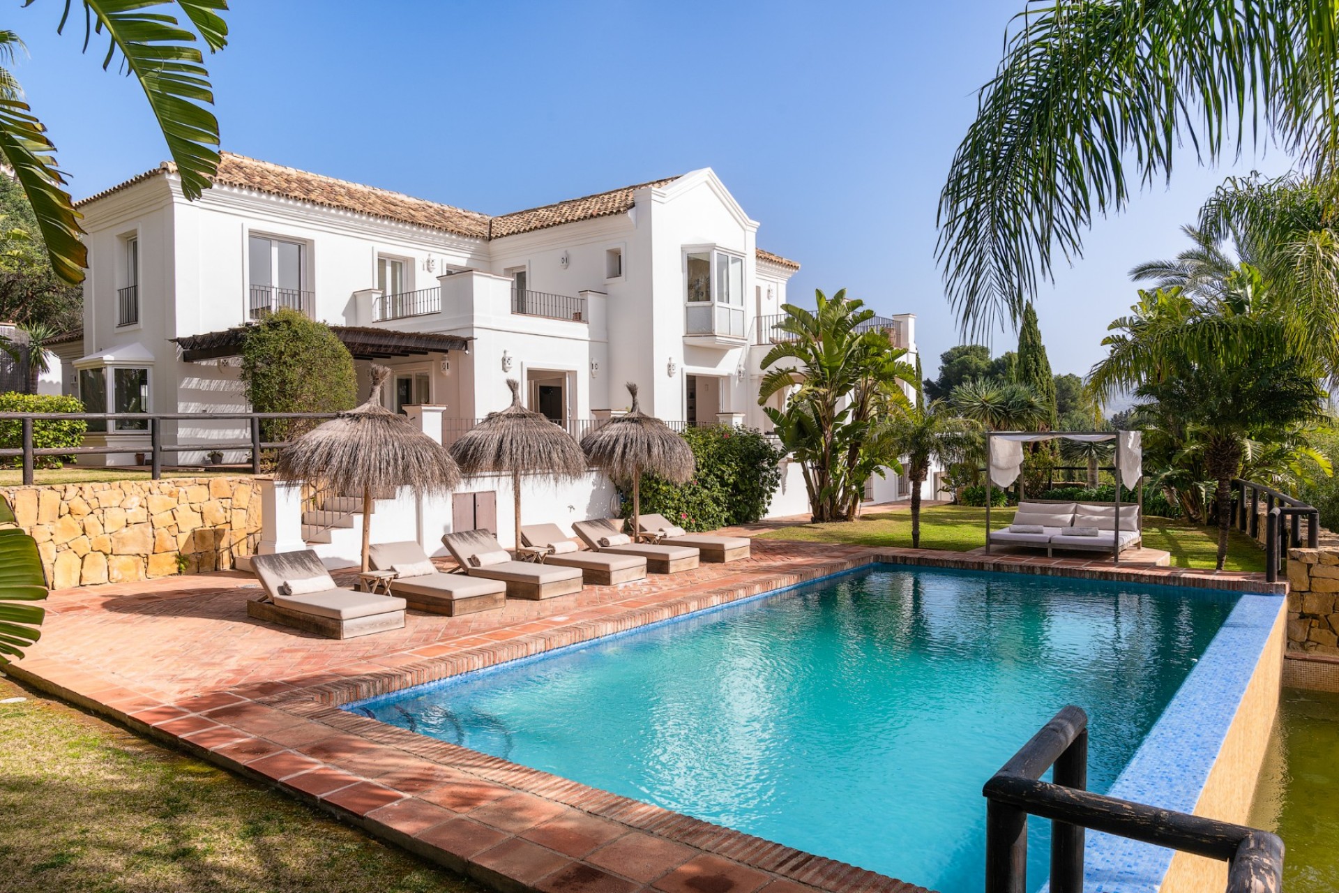 Wiederverkauf - Villa -
Marbella - Los Monteros