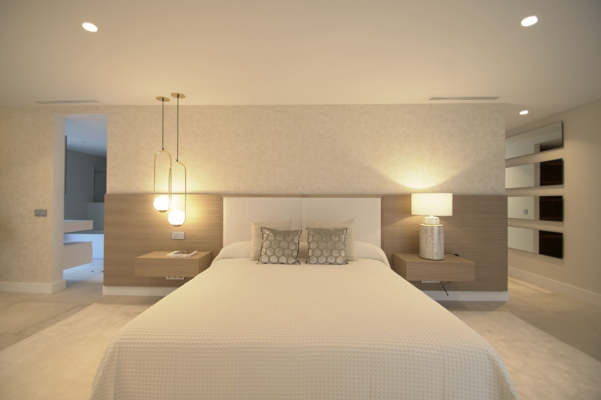 Wiederverkauf - Villa -
Marbella - Nueva Andalucía