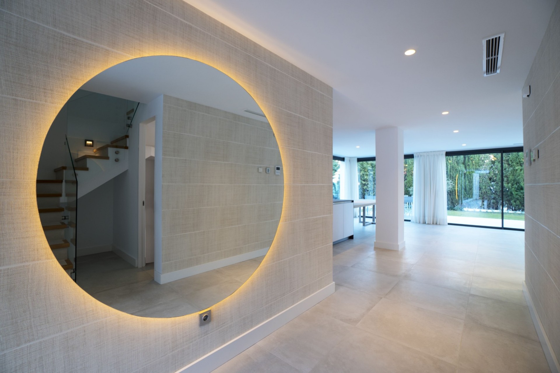 Wiederverkauf - Villa -
Marbella - Nueva Andalucía