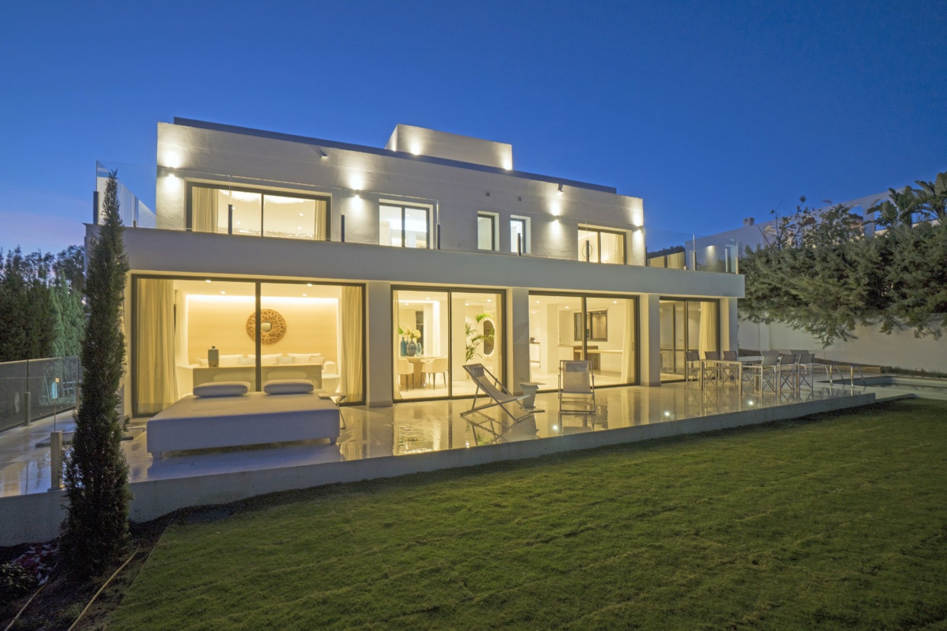 Wiederverkauf - Villa -
Marbella - Nueva Andalucía