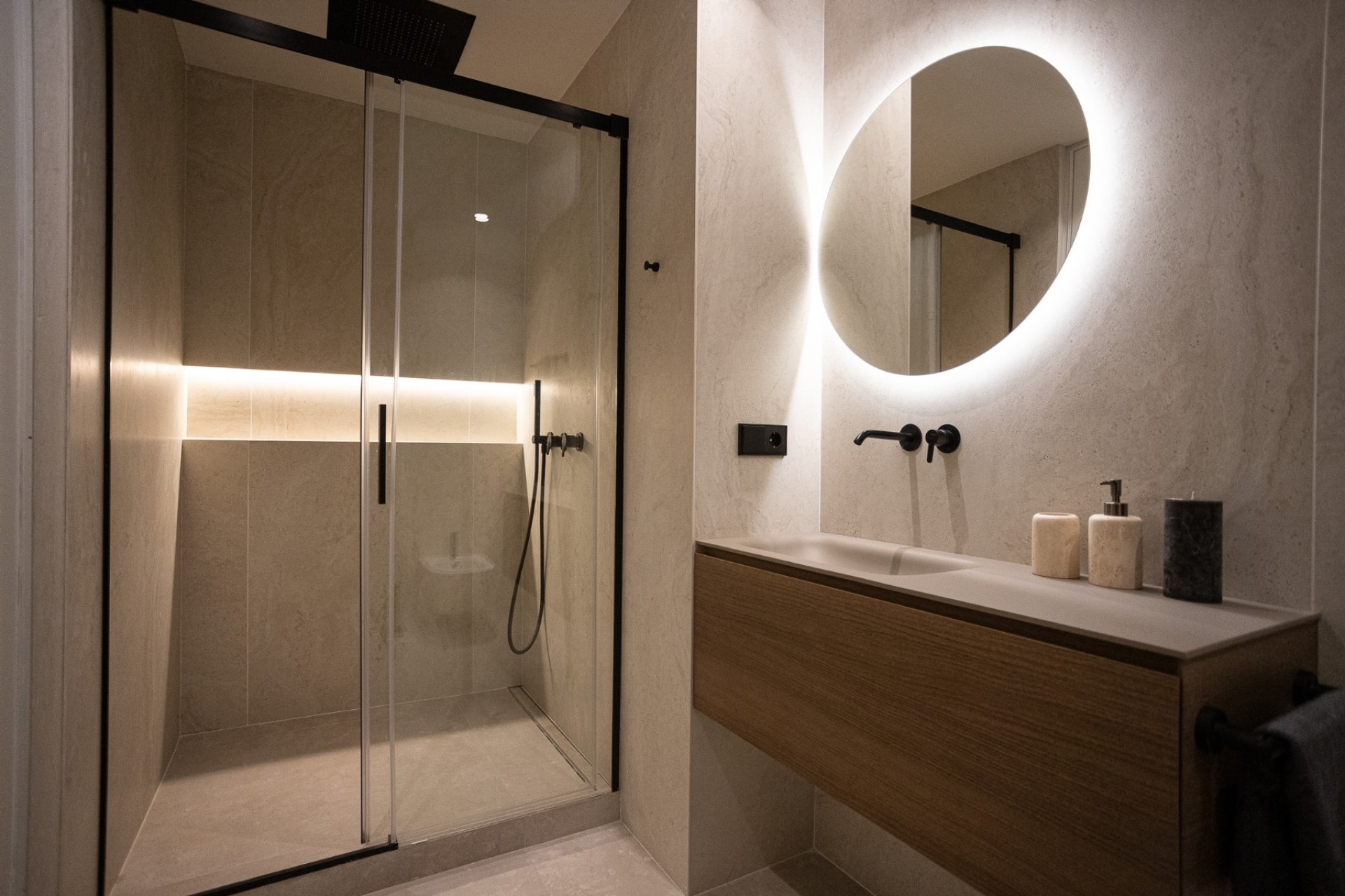 Wiederverkauf - Villa -
Marbella - Nueva Andalucía