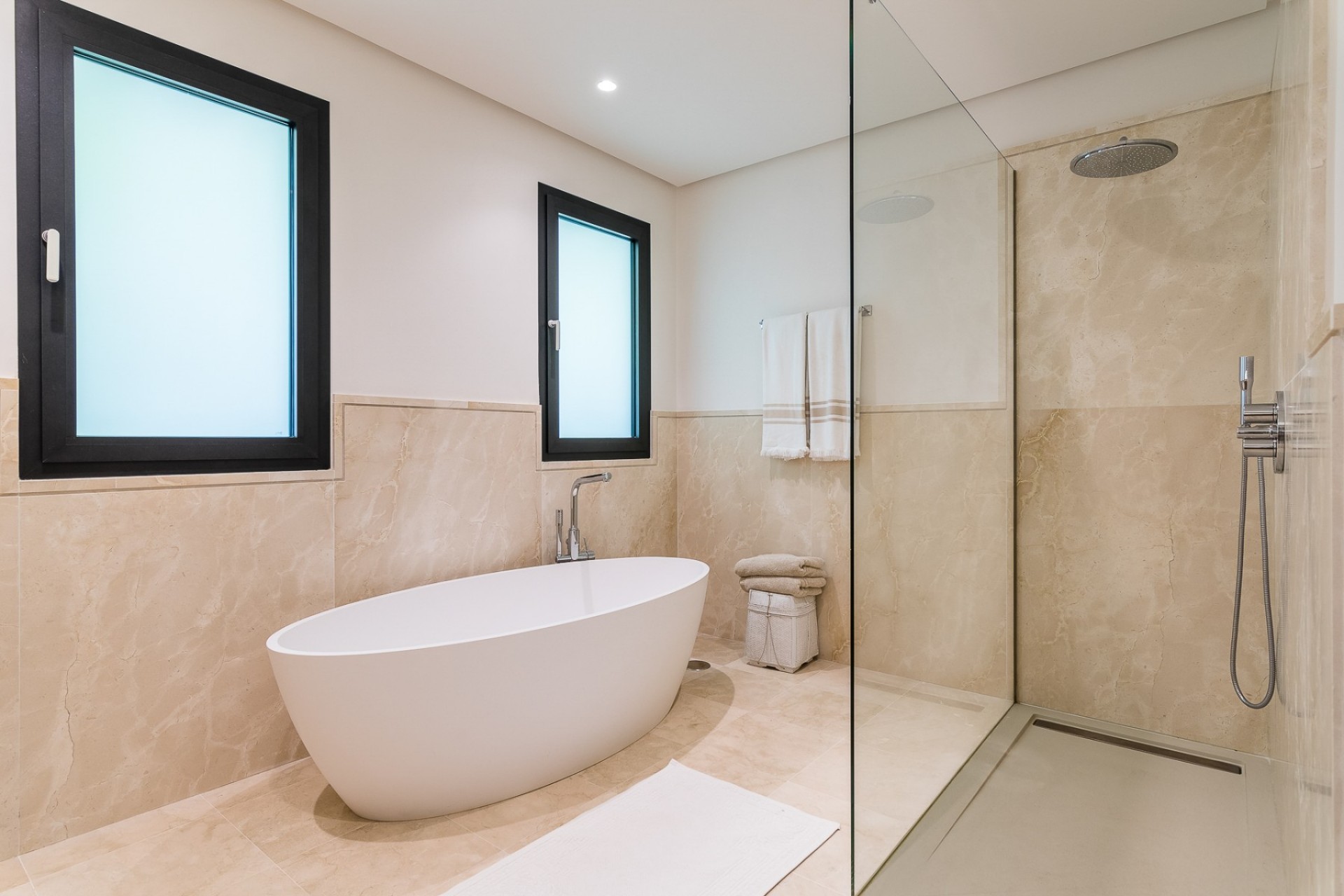 Wiederverkauf - Villa -
Marbella - Nueva Andalucía