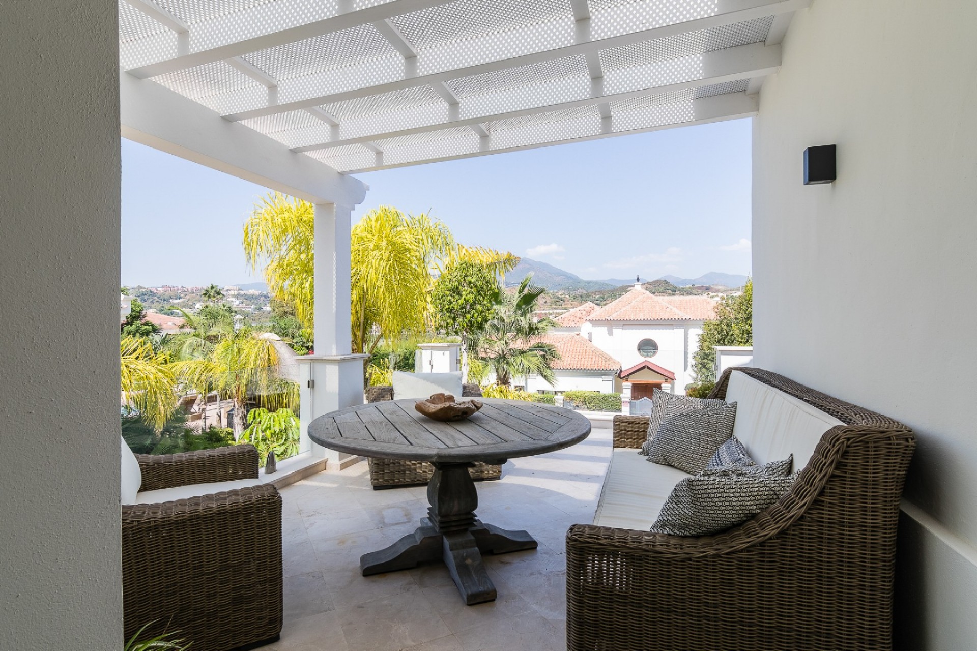Wiederverkauf - Villa -
Marbella - Nueva Andalucía