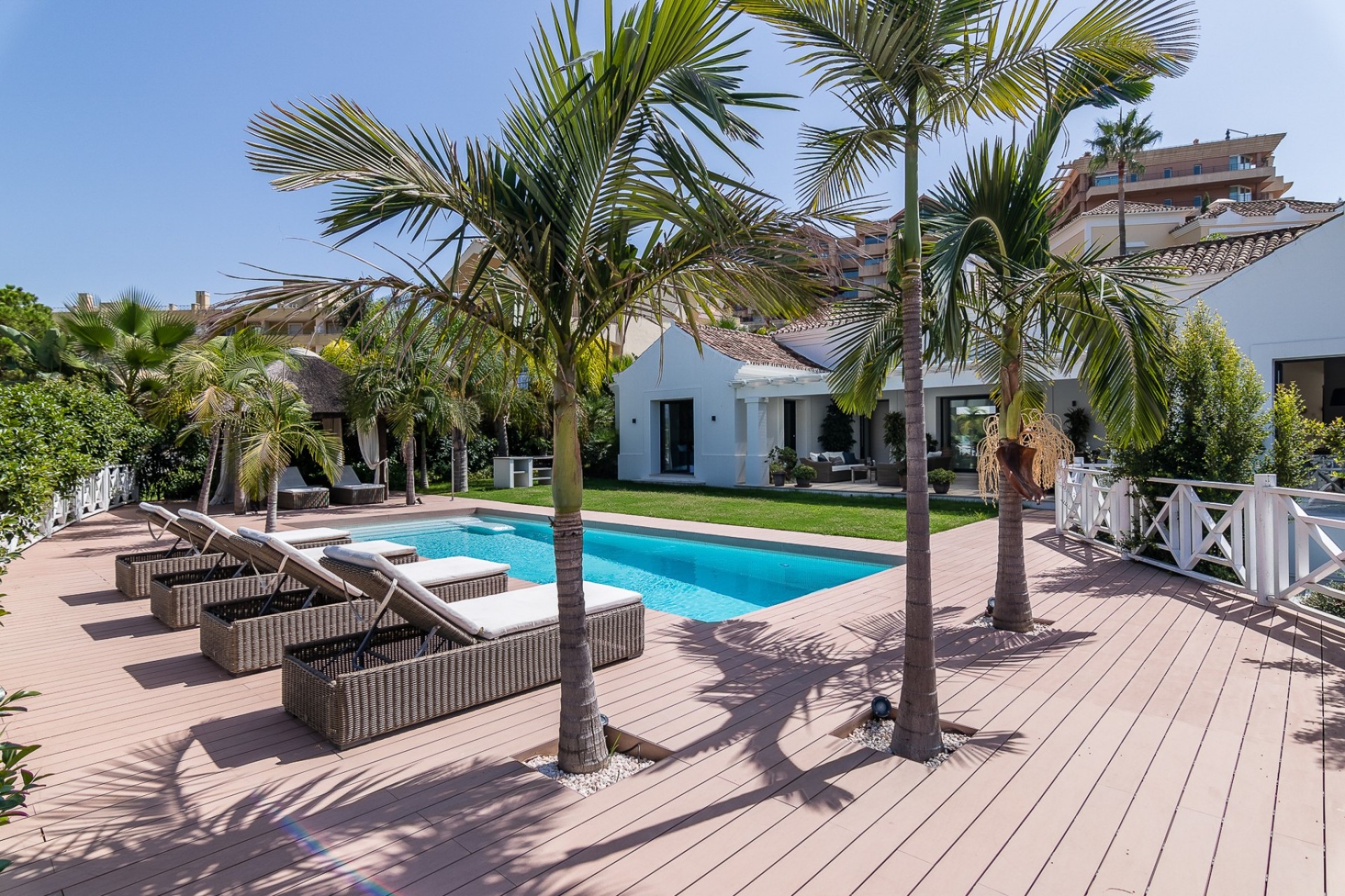 Wiederverkauf - Villa -
Marbella - Nueva Andalucía